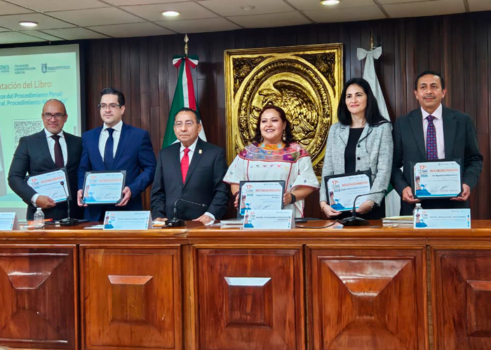INAUGURACION_DE_LA_DECIMO_SEPTIMA_FERIA_NACIONAL_DEL_LIBRO_JURIDICO_d